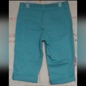 Women's Riders by Lee green capri pants 12 34" waist